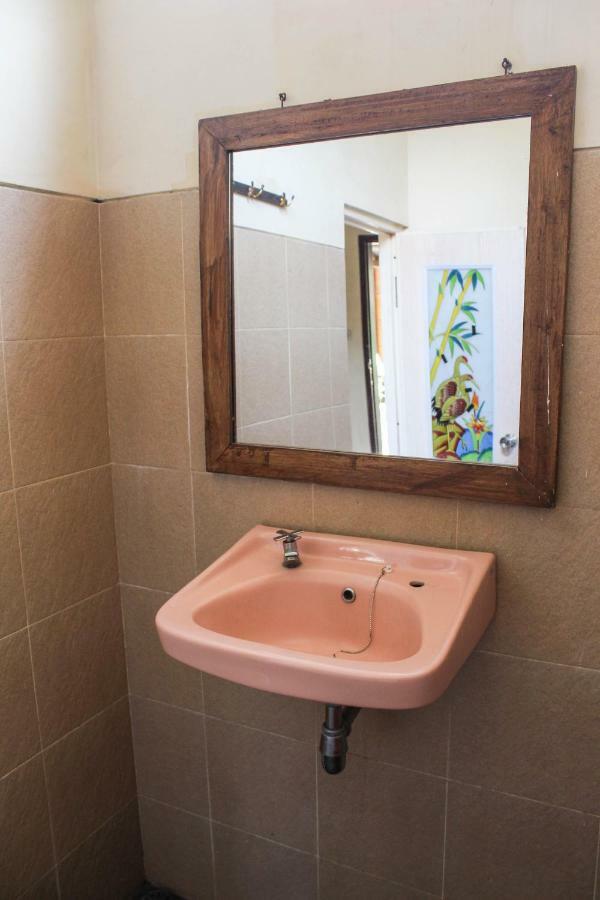 Harrys Oceanhouse 2 Pacitan Apartment Екстериор снимка