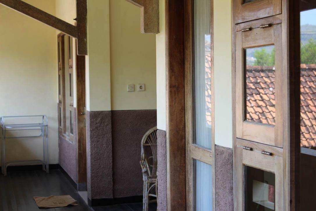 Harrys Oceanhouse 2 Pacitan Apartment Екстериор снимка